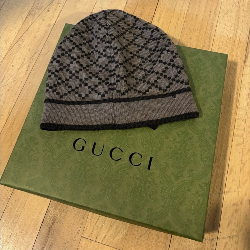 Gucci unisex light brown wool beanie hat diamonds pattern